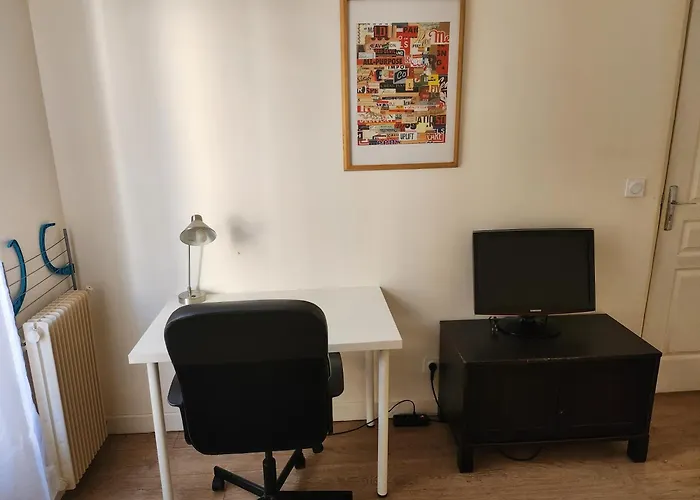 Chambre Dans Une Maison Partagee
