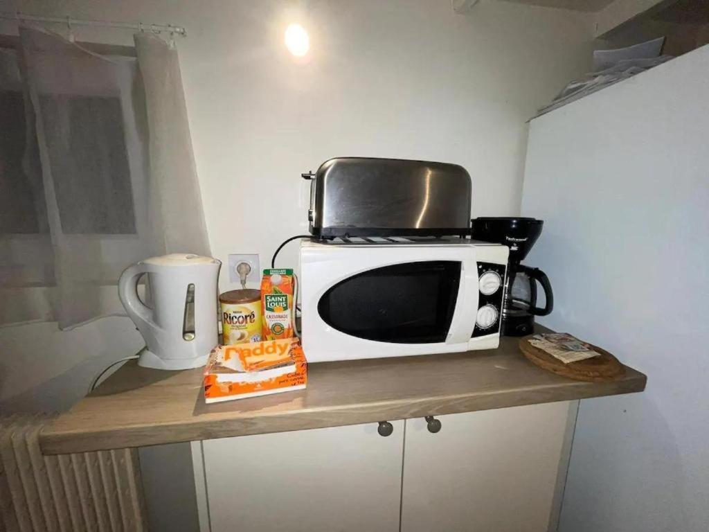 Dans Maison Partagee